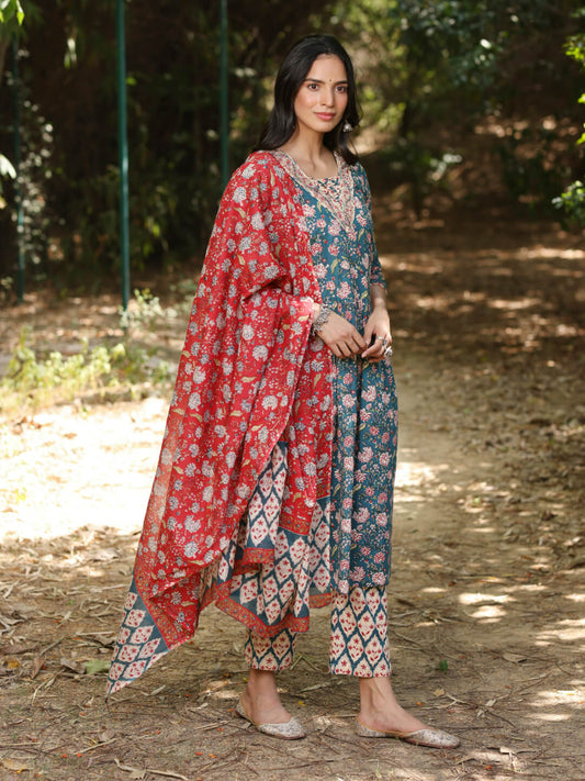 Titli - Floral Print Pure Cotton a-line Kurta Set With Mulmul Dupatta and Intricate Embroidery Work