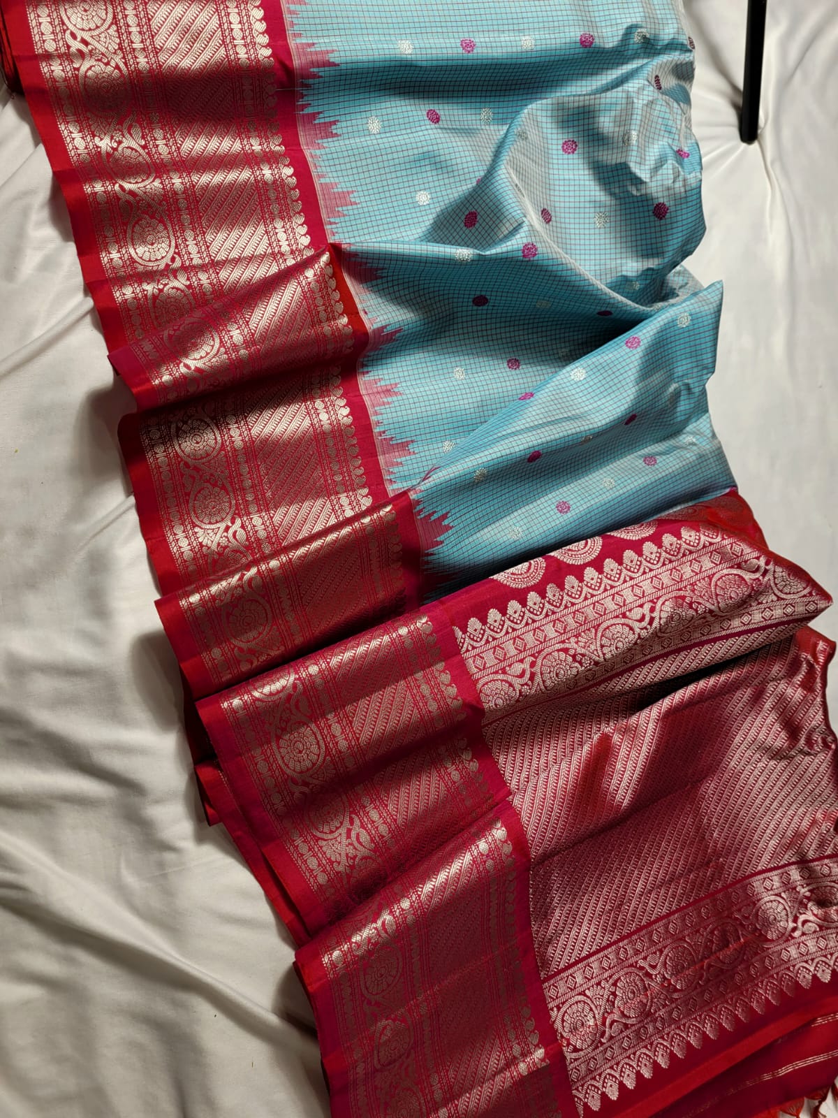 Blue with Red Pallu Pure Gadwal Pattu handloom Saree