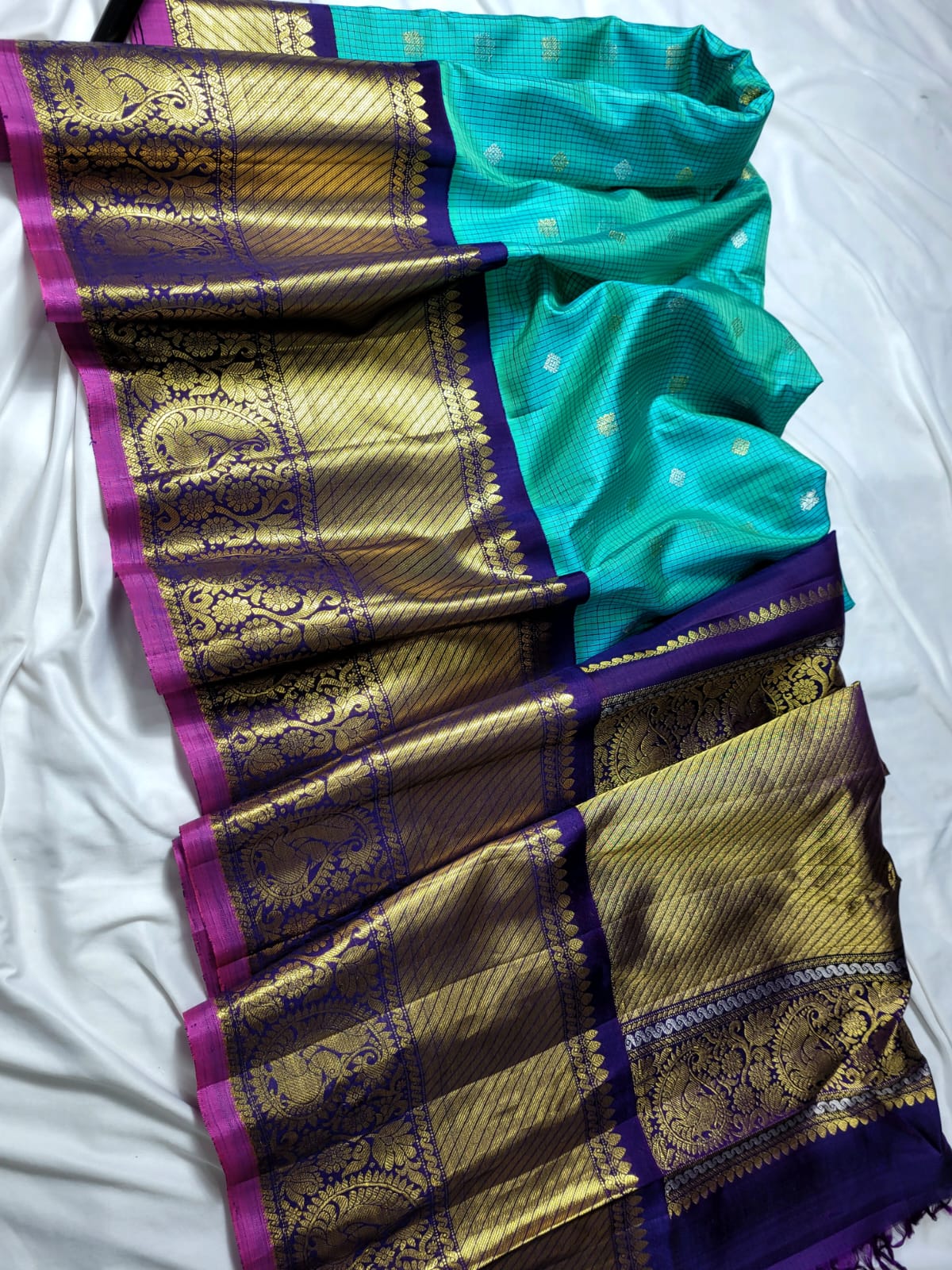 Turquoise with Dark Blue Pallu Pure Gadwal Pattu handloom Saree