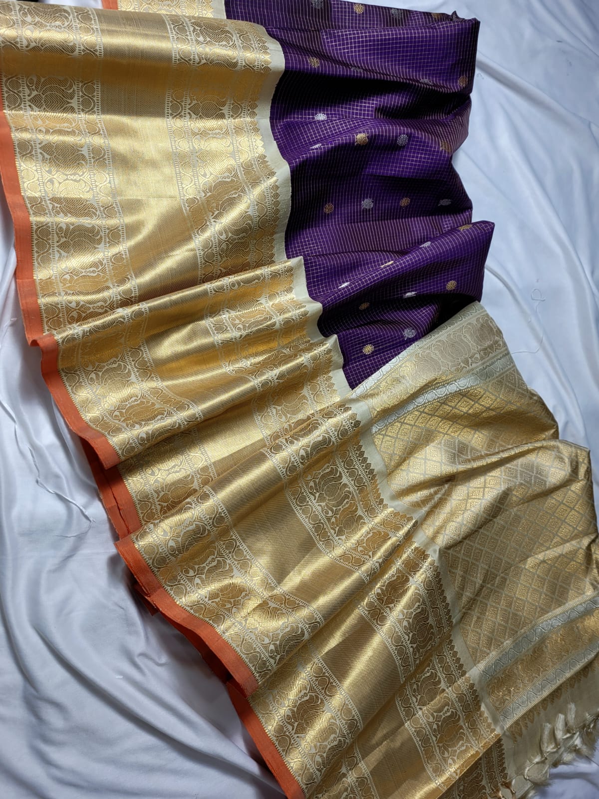 Purple with Ivory Gold Pallu Pure Gadwal Pattu handloom Saree