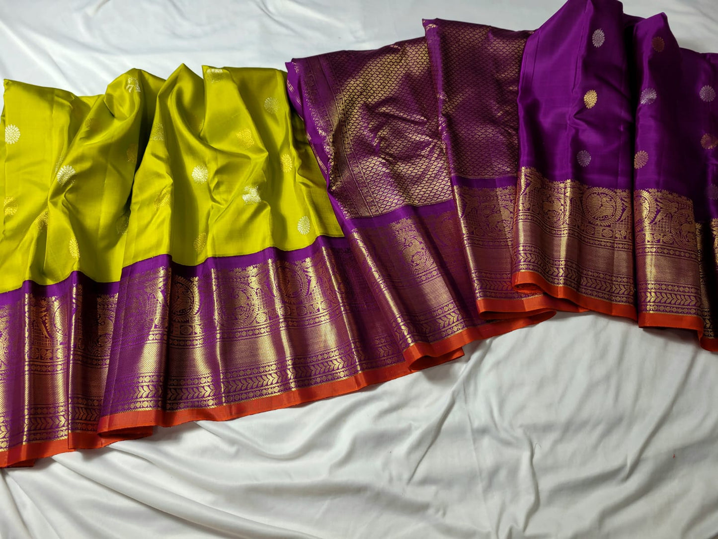 Mehendi Green with purple Pallu Pure Gadwal Pattu handloom Saree