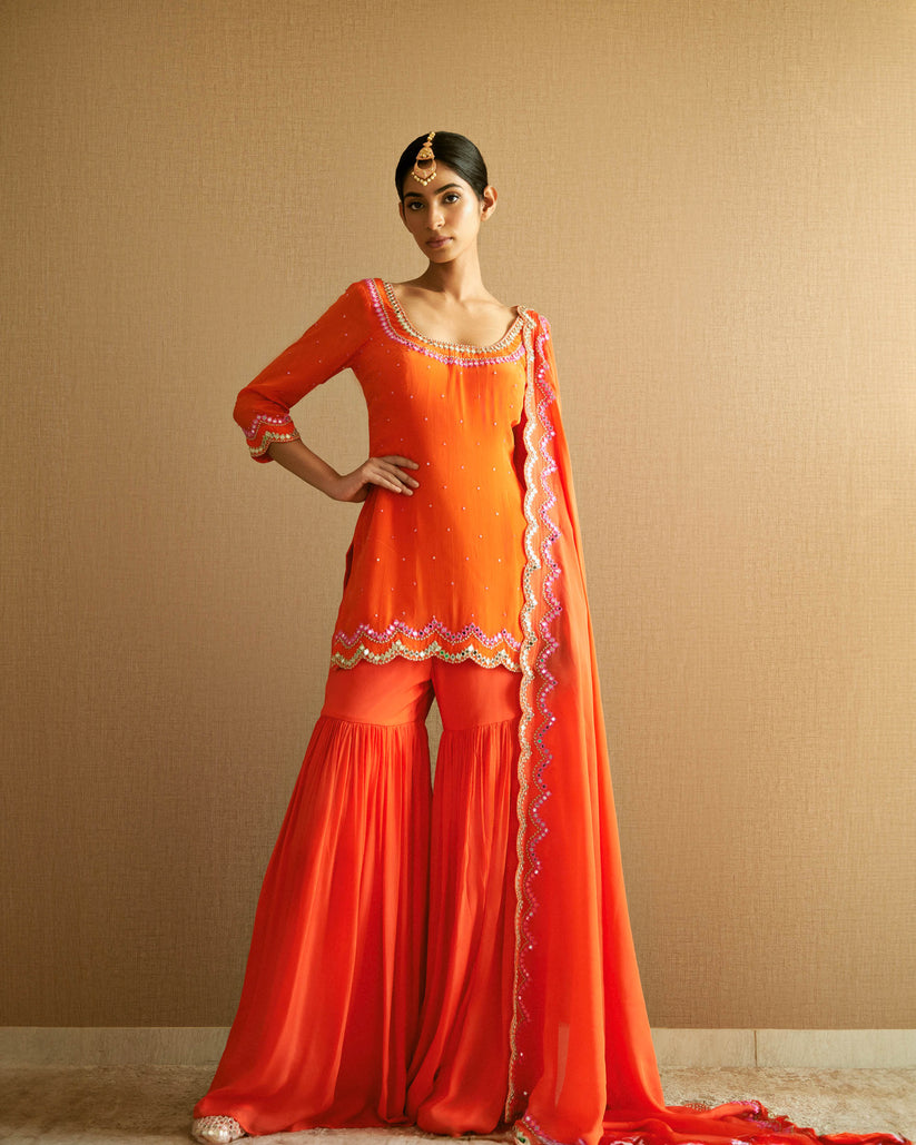 Eid Outfits : Fashion Inspiration For Men and Women Mohi fashion Eid Outfits : Fashion Inspiration For Men and Women Mohi fashion
