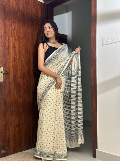 Kagaj ki kashti - My Little Boat White Cotton Mulmul Saree