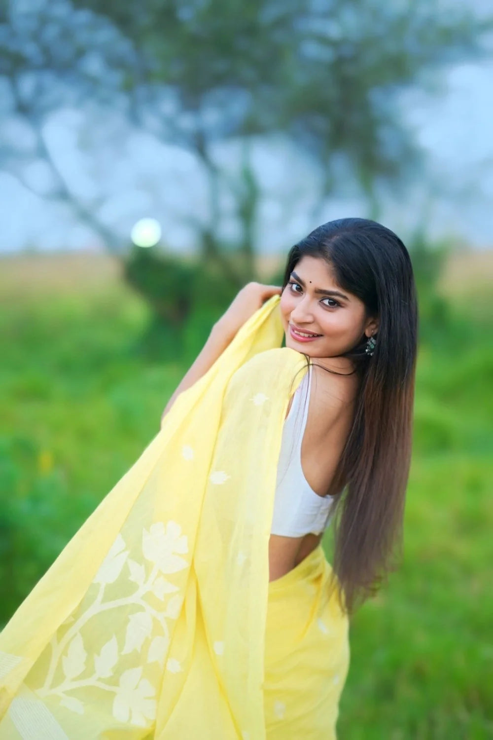 Handloom Lemon Yellow Pure Cotton Jamdani Saree with White Motifs