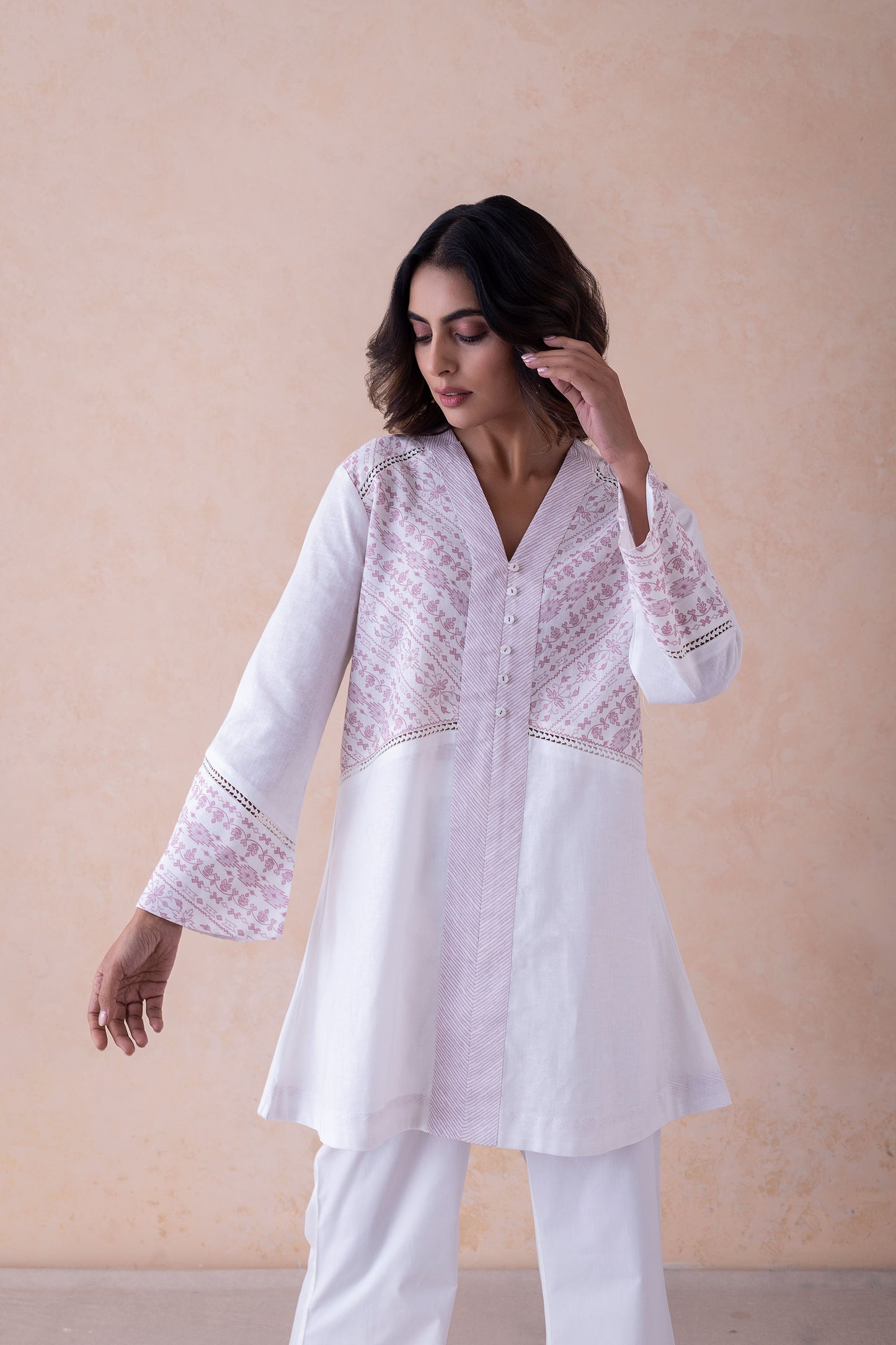 Inayat Elegant Linen Printed Kurta Set