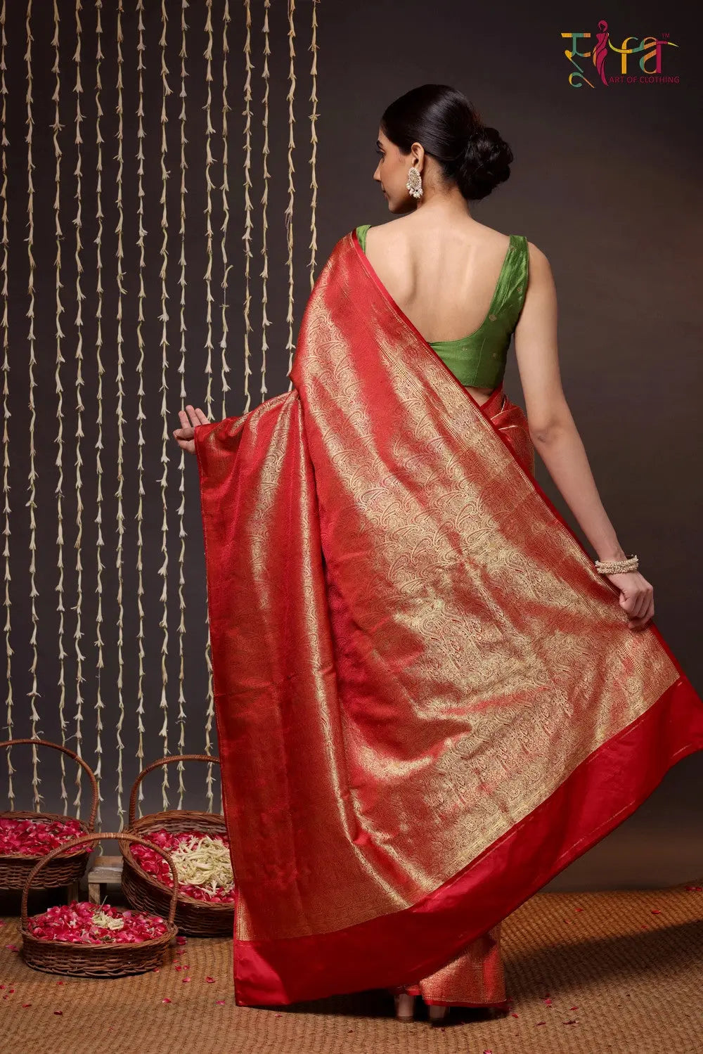 Ruby Red Handloom Pure Silk Tanchoi Banarasi Saree