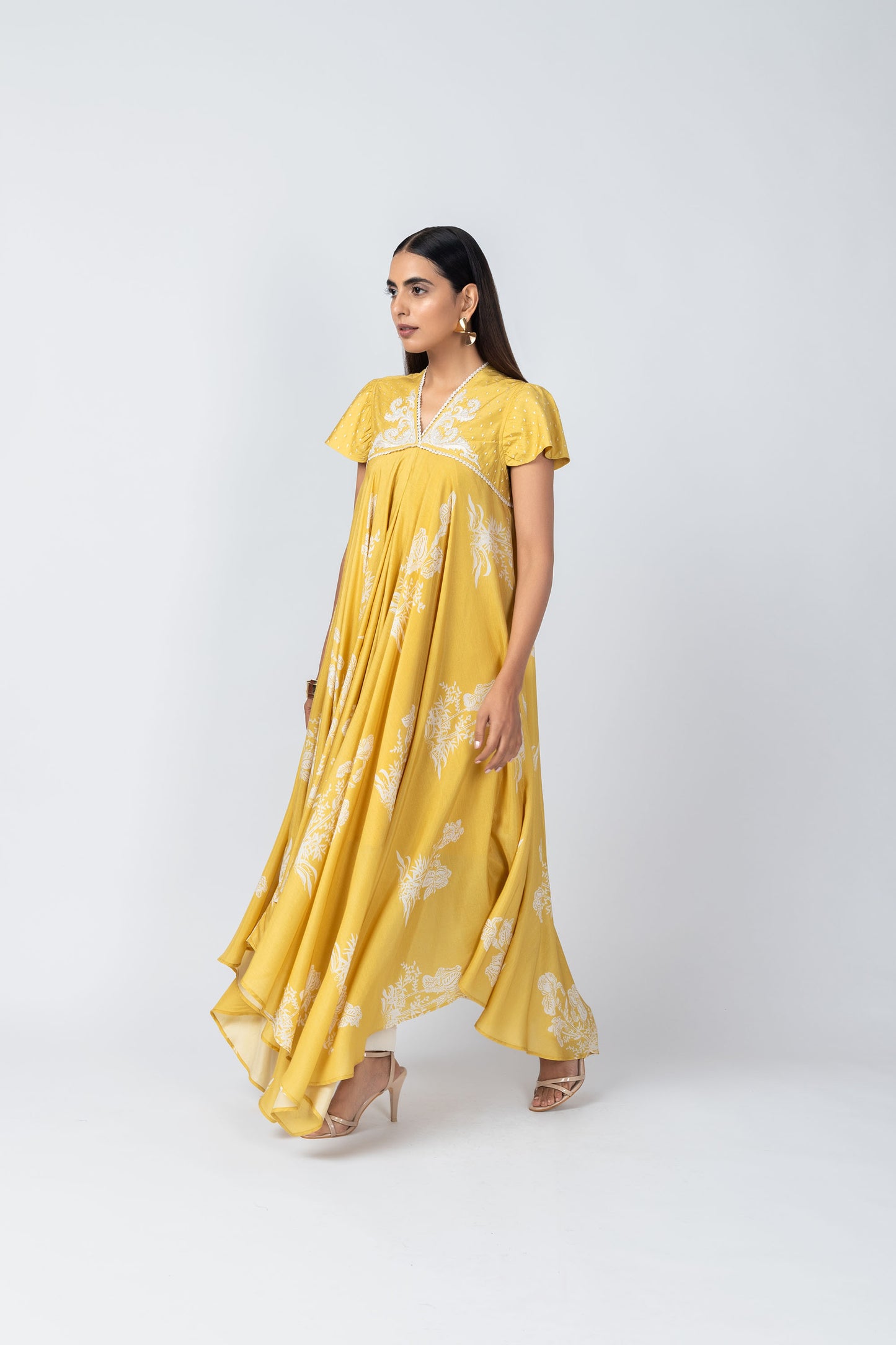 Noor Floral Embroidered Yellow Kurta with Ivory Straight Pants