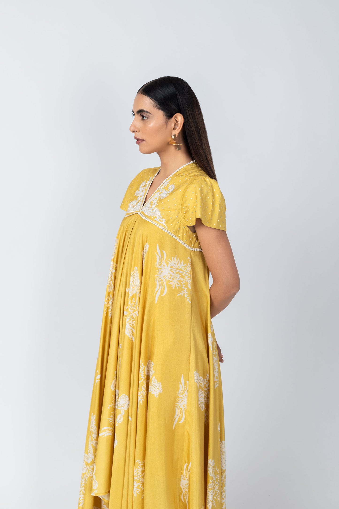 Noor Floral Embroidered Yellow Kurta with Ivory Straight Pants