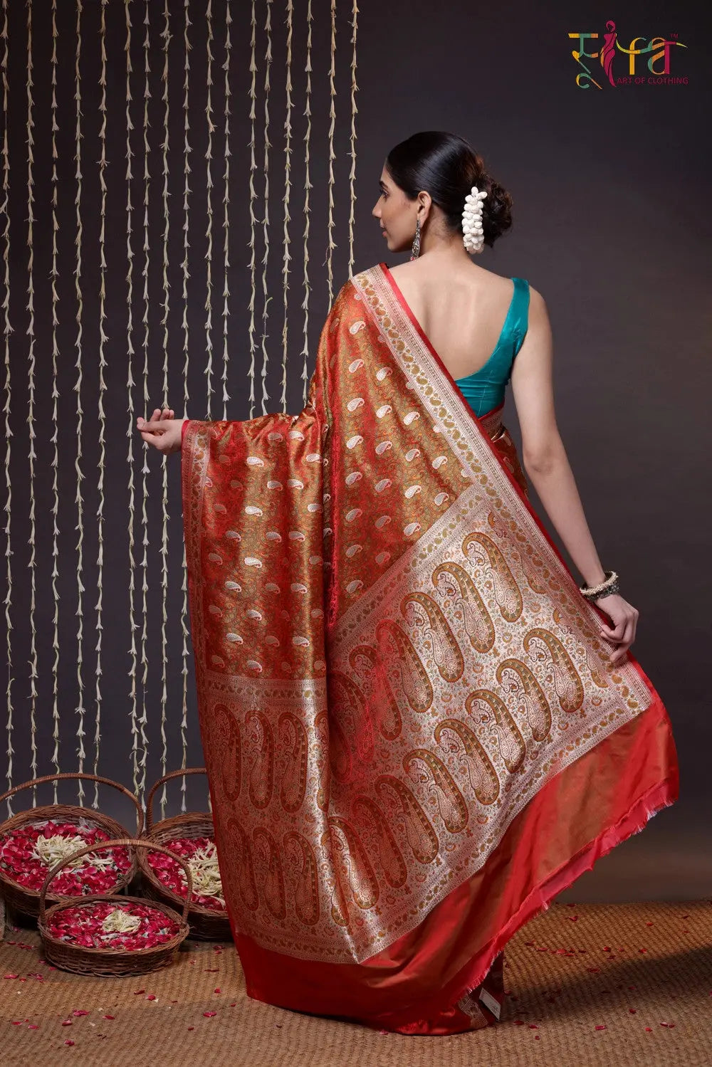 Handloom Orange Pure Silk Tanchoi Banarasi Saree With Zari