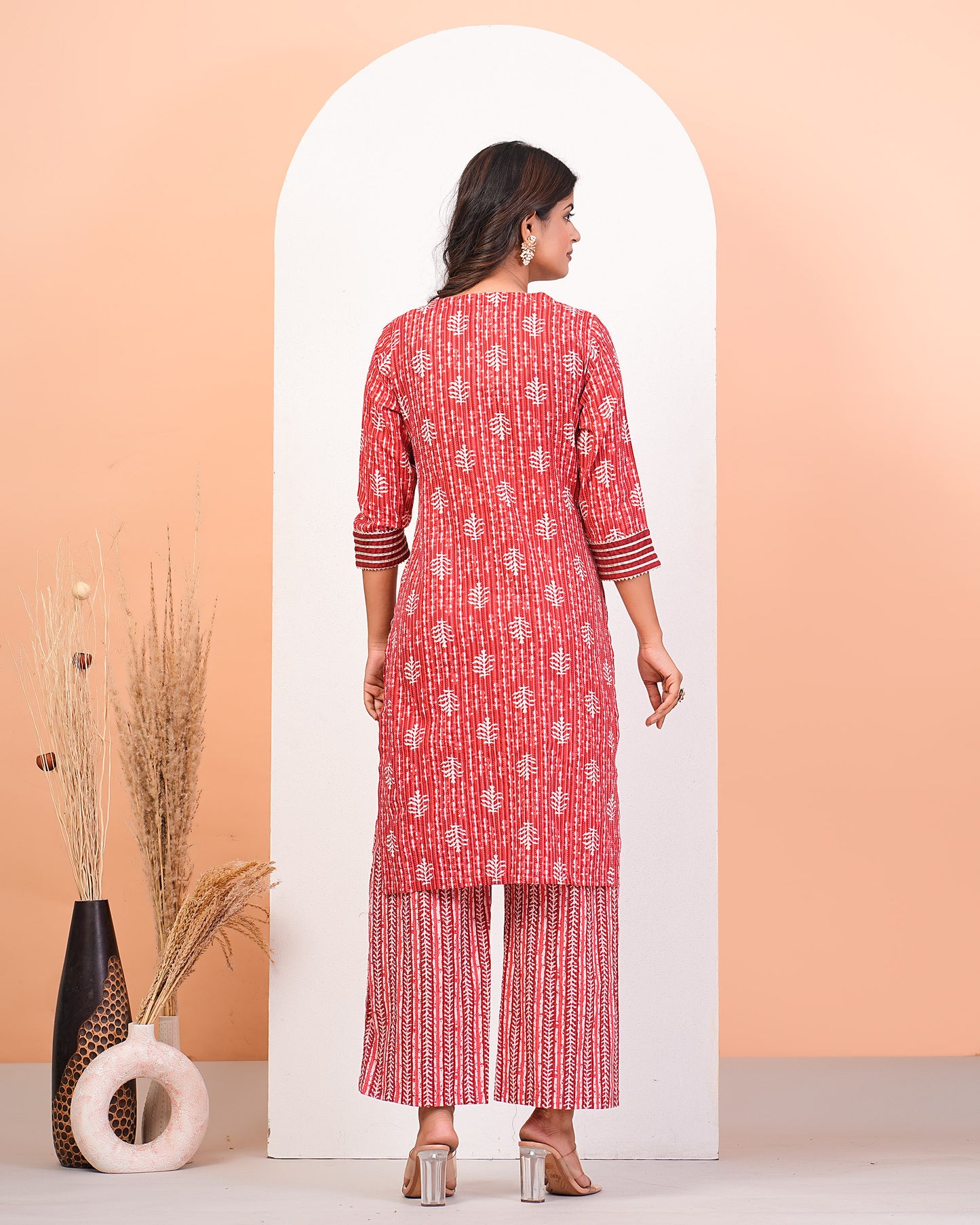 Red Katha Printed Kurta Set With Gota Lace Detailing