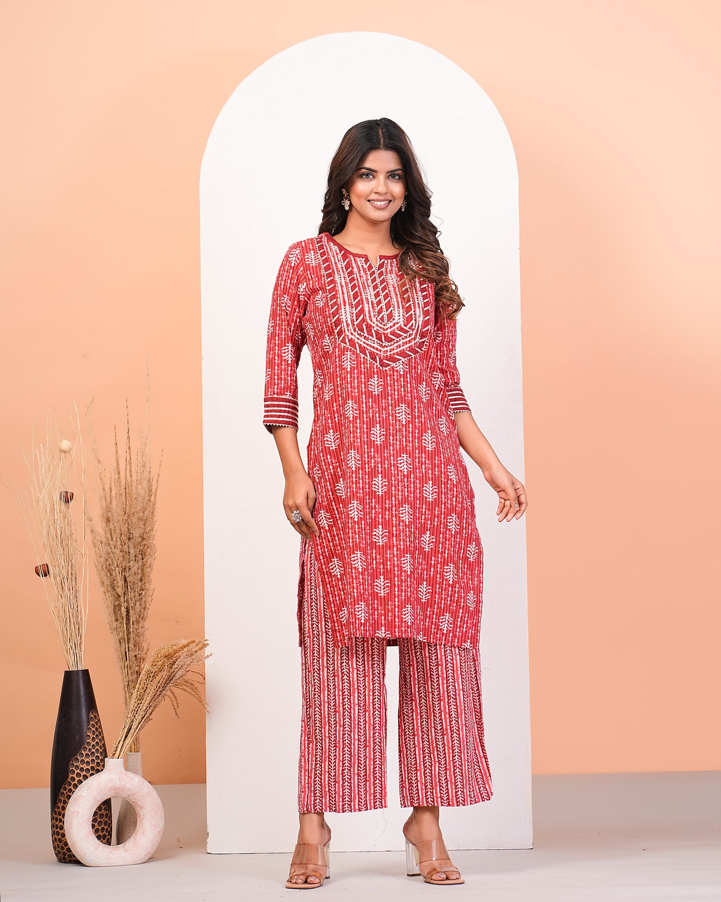 Red Katha Printed Kurta Set With Gota Lace Detailing