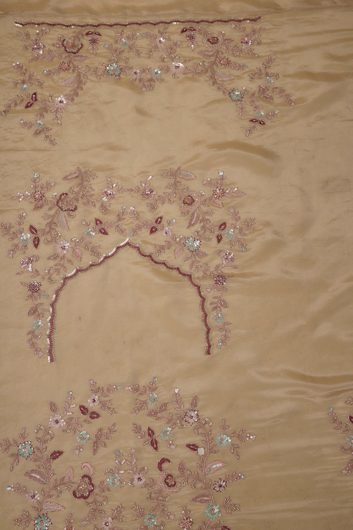 gold tissue hand & machine embroidered saree set