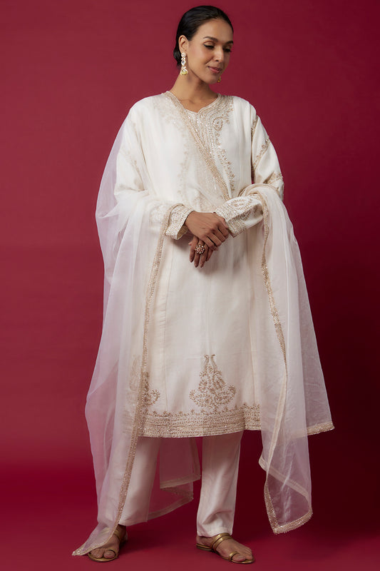 Ivory Chanderi Hand & Machine Embroidered Kurta Set