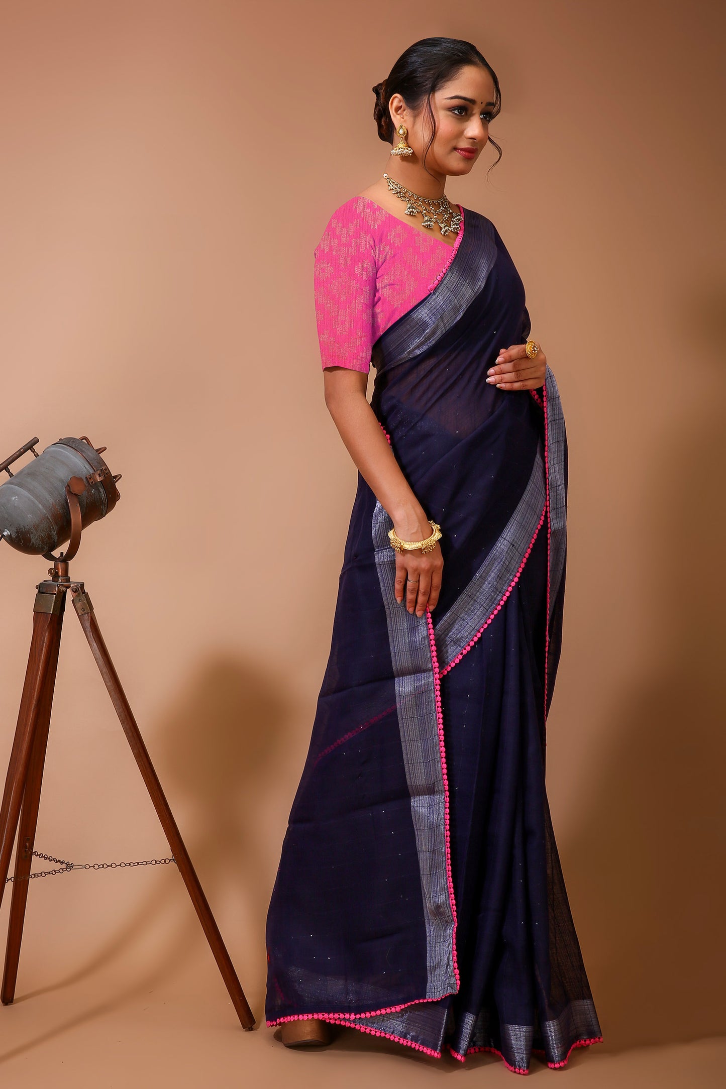 Dori Blue Pink Linen Silk Saree