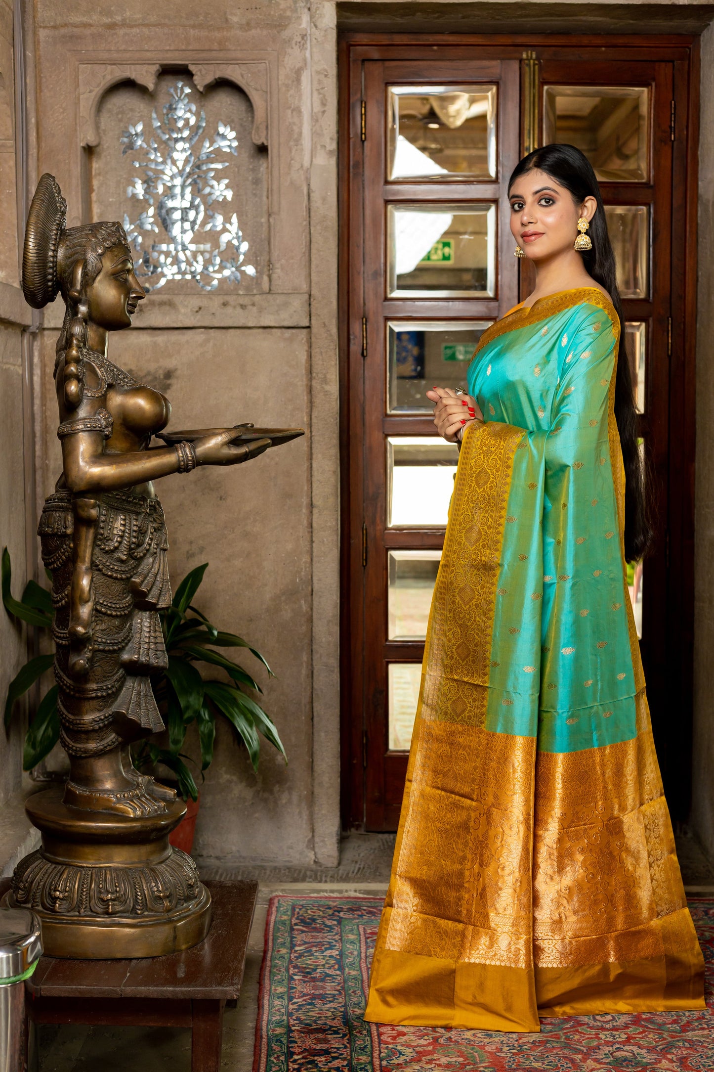 Green Handwoven Kadwa Katan Silk Saree - Panaya