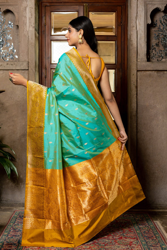 Green Handwoven Kadwa Katan Silk Saree - Panaya