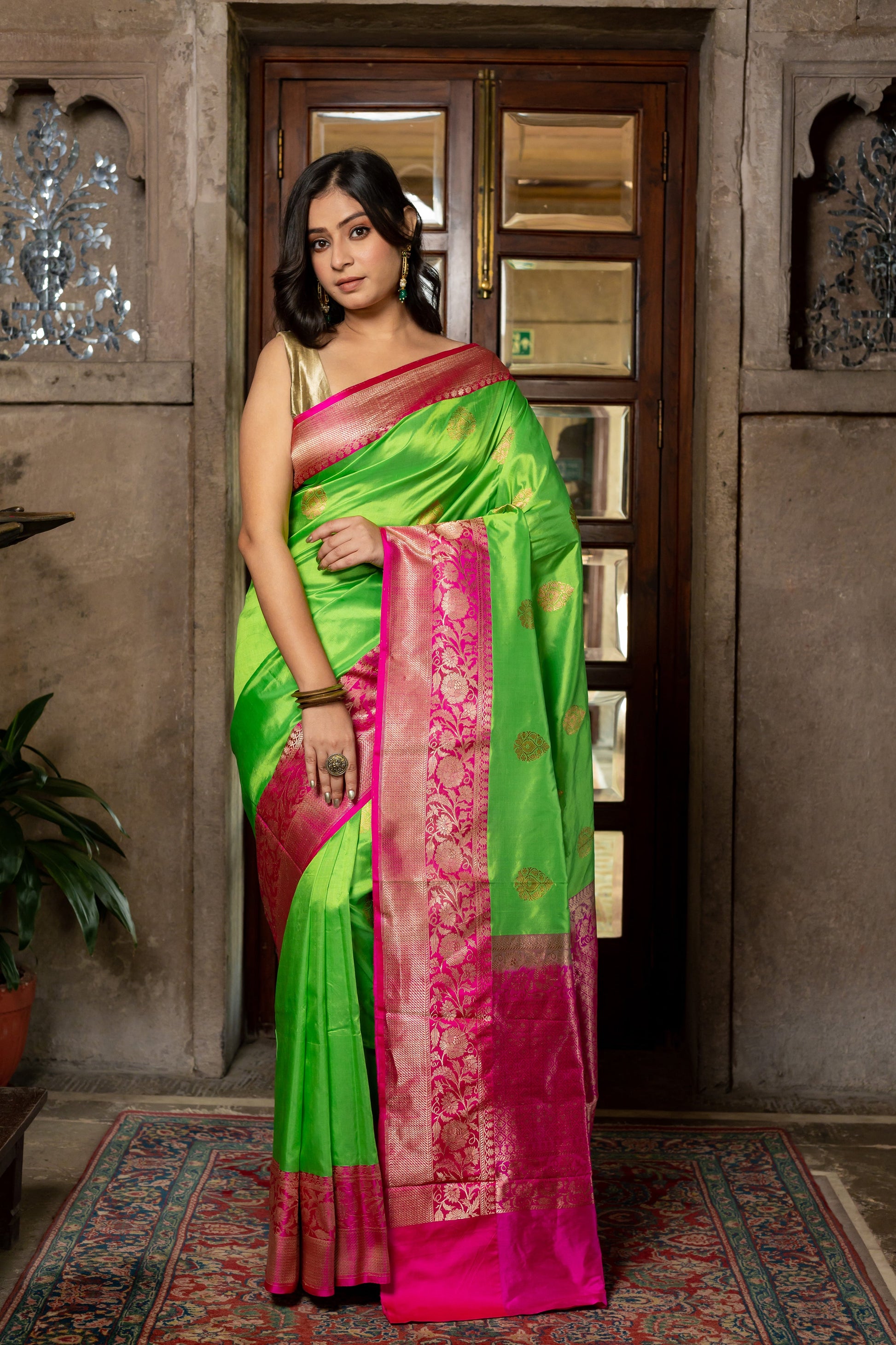 Parrot Green Handwoven Kadwa Katan Silk Saree - Panaya