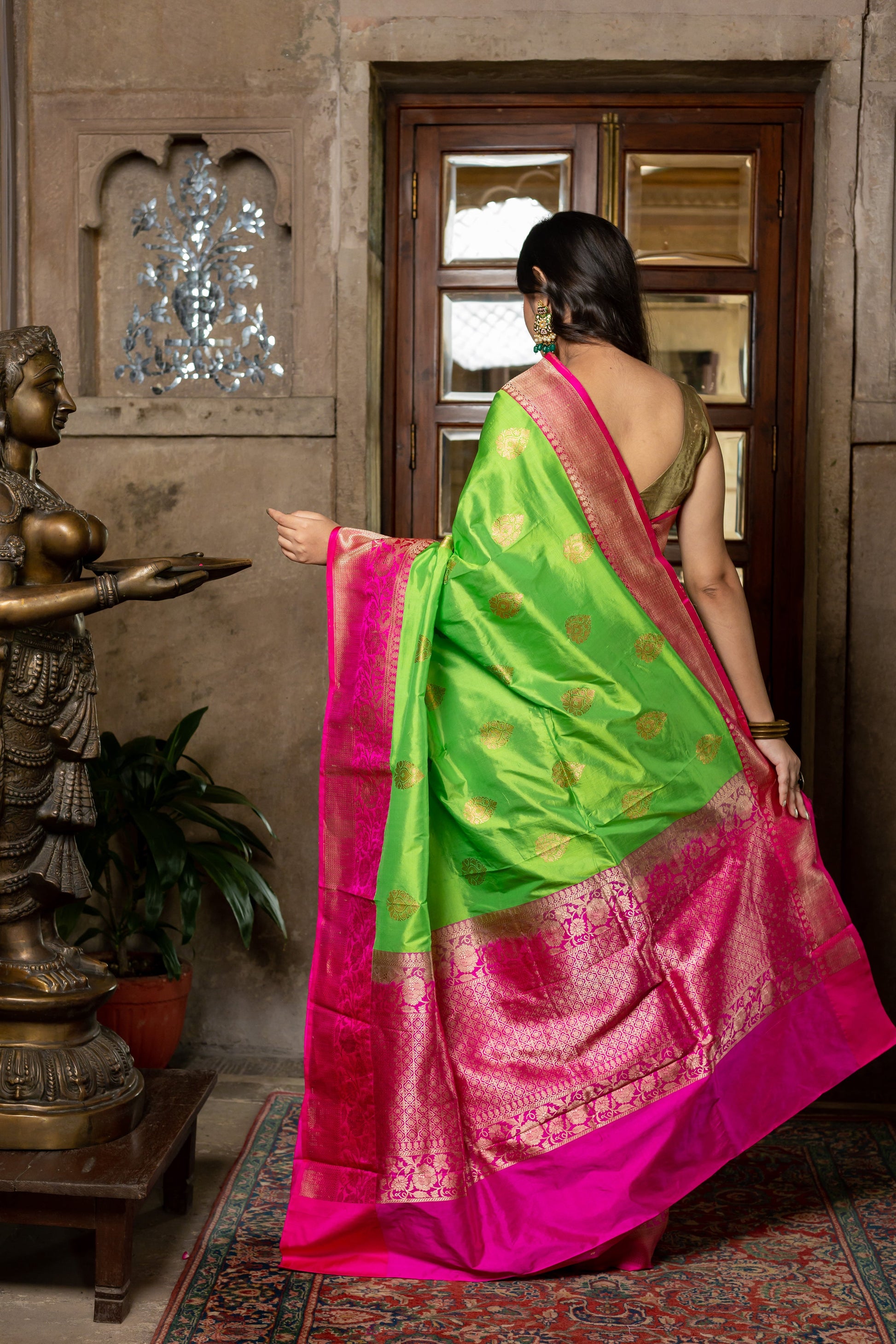Parrot Green Handwoven Kadwa Katan Silk Saree - Panaya