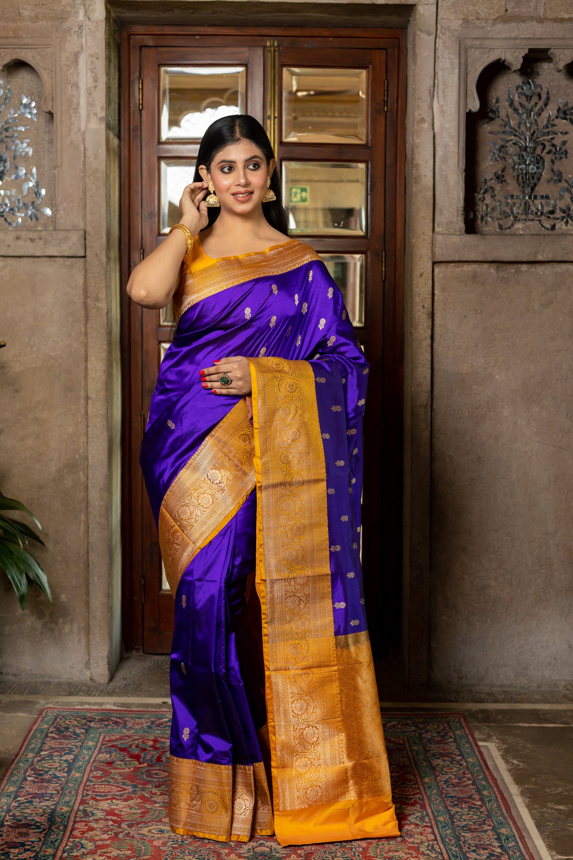 Royal Blue Handwoven Kadwa Katan Silk Saree - Panaya