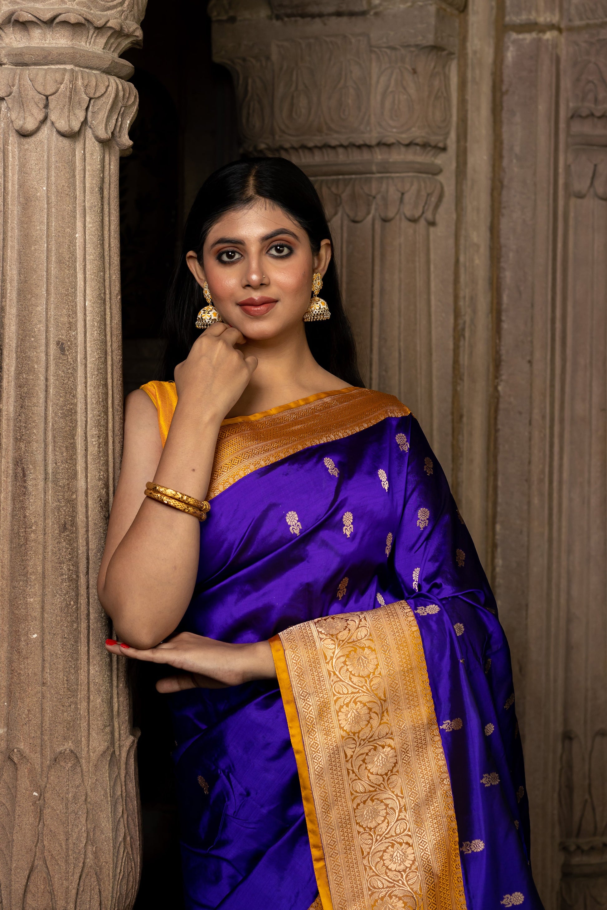 Royal Blue Handwoven Kadwa Katan Silk Saree - Panaya
