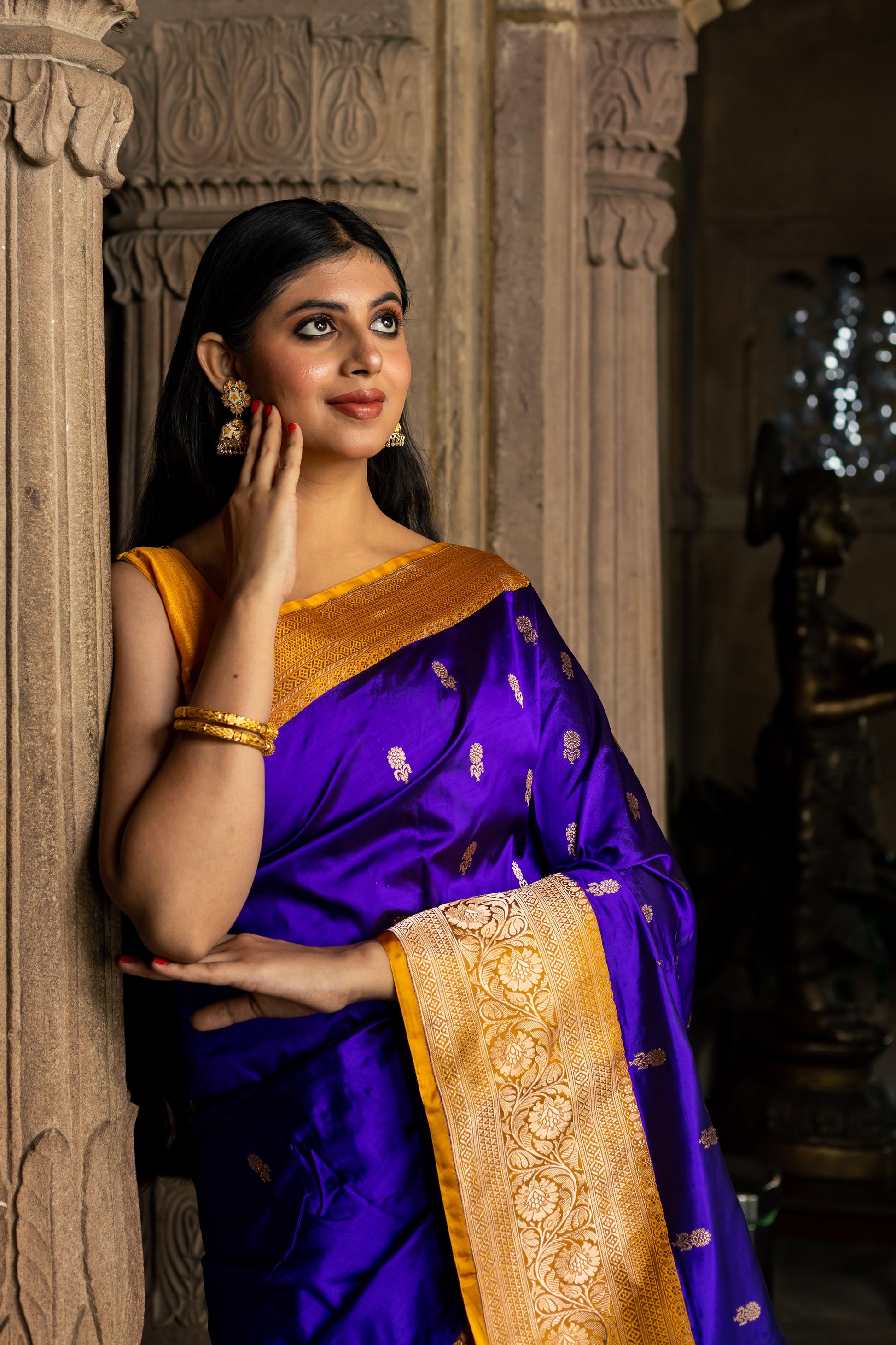 Royal Blue Handwoven Kadwa Katan Silk Saree - Panaya