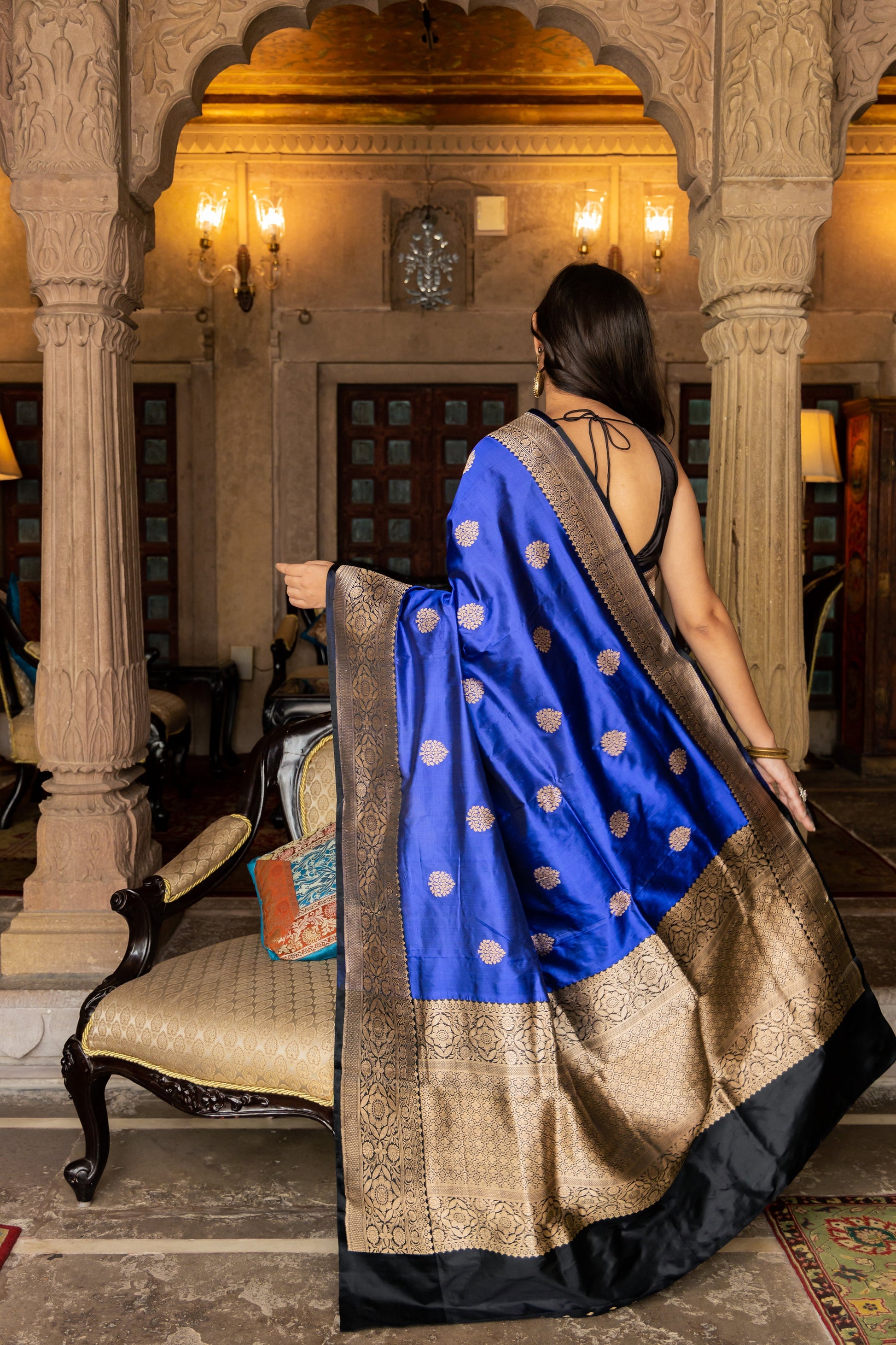 Royal Blue Handwoven Kadwa Katan Silk Saree - Panaya
