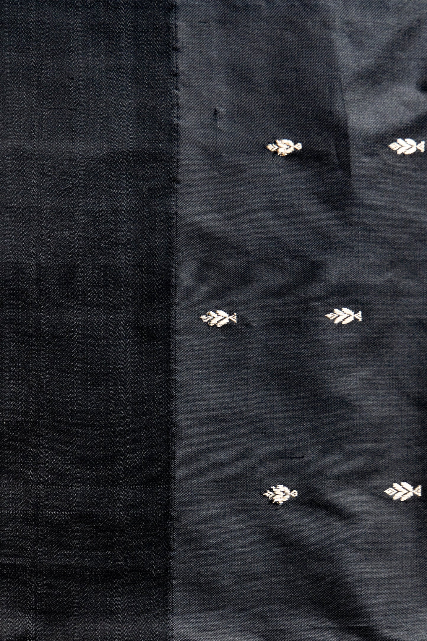 Royal Blue Handwoven Kadwa Katan Silk Saree