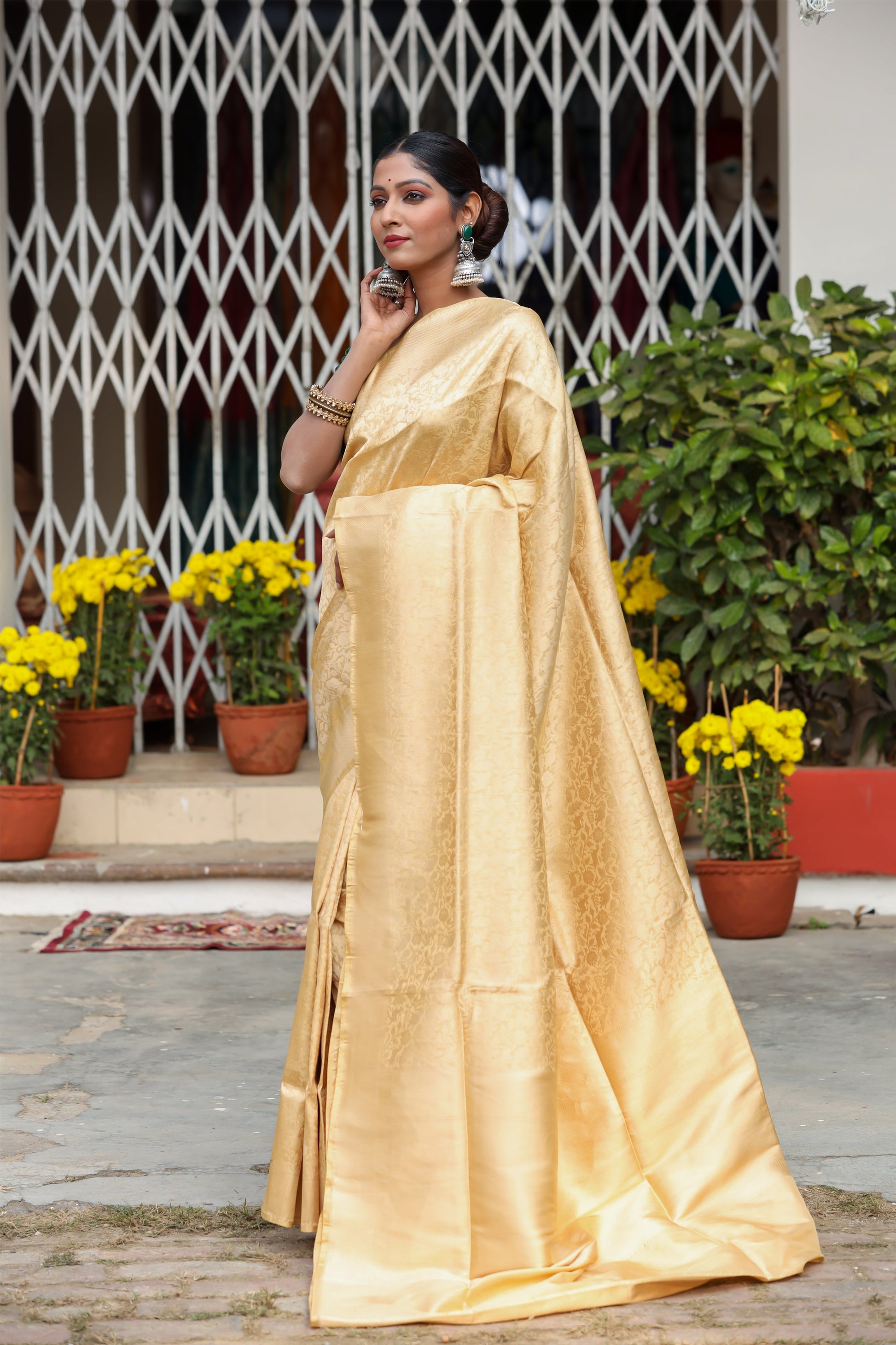 Beige Katan Pure Silk Kadwa Saree - Panaya