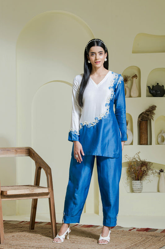 White & blue embroidered 2 piece kurta set