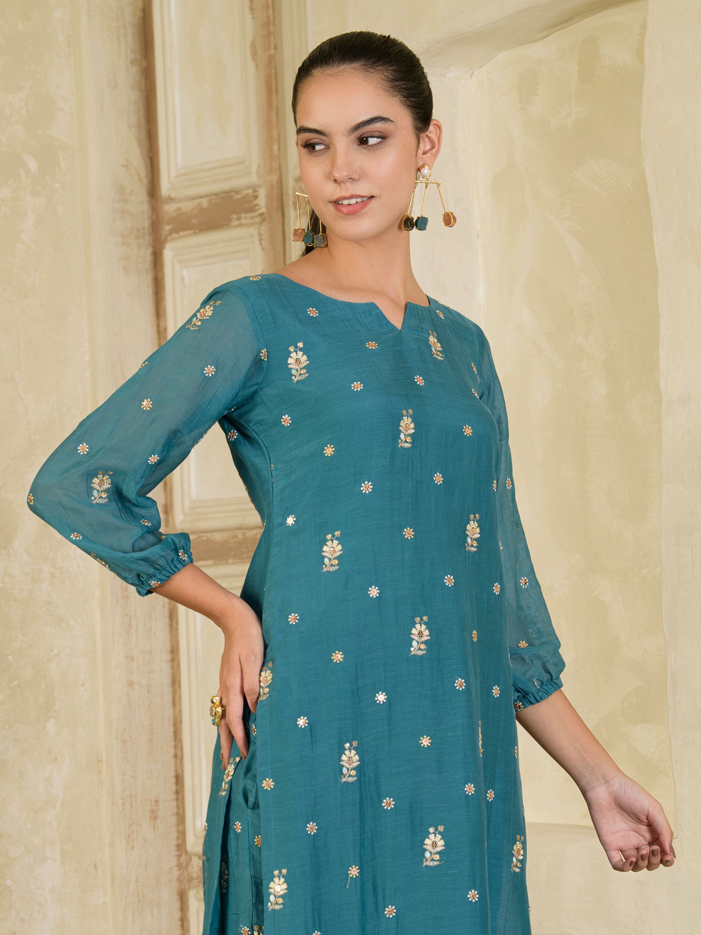 Teal Blue Embroidered Chanderi Kurta with Pants ( Set of 2 )