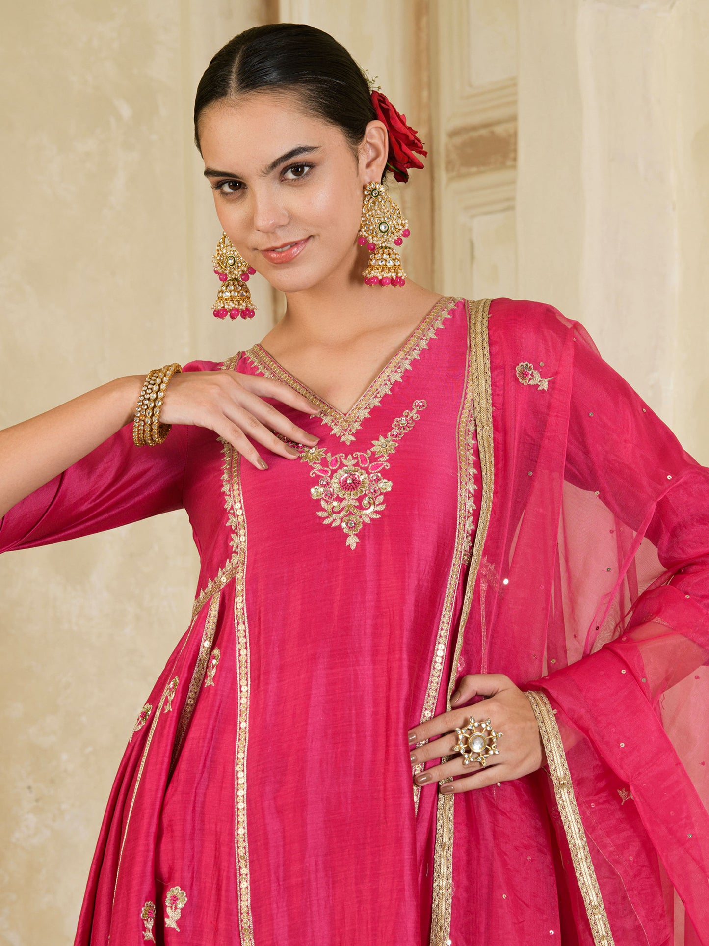 Fuchsia Pink Hand Embroidered Chanderi Kurta Set ( Set of 3 )