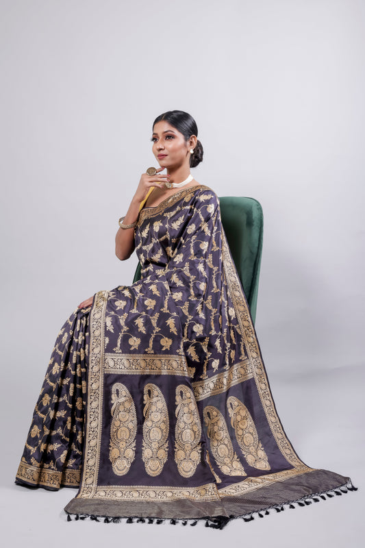 Slate Grey Handwoven Kadwa Katan Silk Saree - Panaya