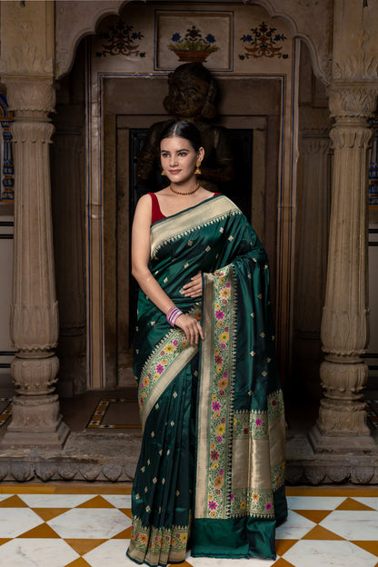 Bottle Green Handwoven Kadwa Katan Silk Saree - Panaya