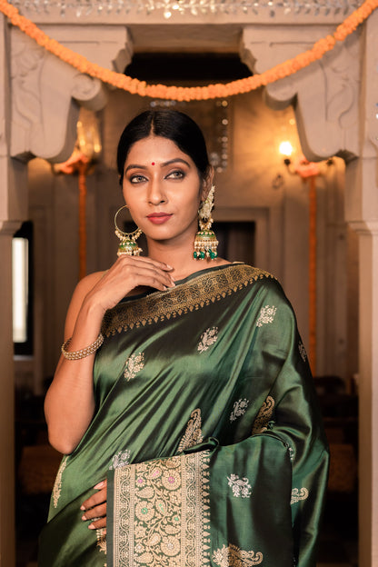 Green Handwoven Kadwa Katan Silk Saree - Panaya