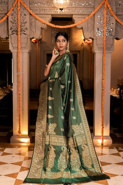 Green Handwoven Kadwa Katan Silk Saree - Panaya