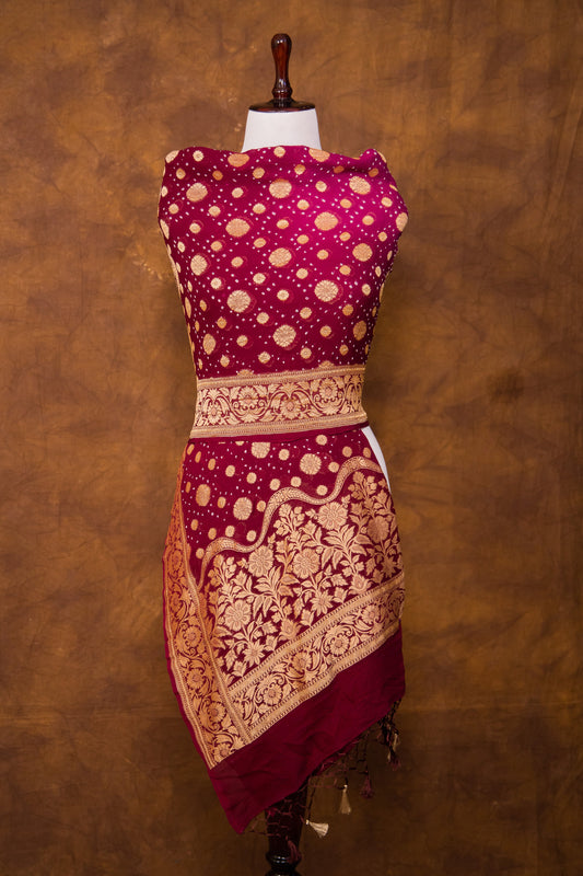 Magenta Georgette Khaddi Pure Silk Dupatta - Panaya