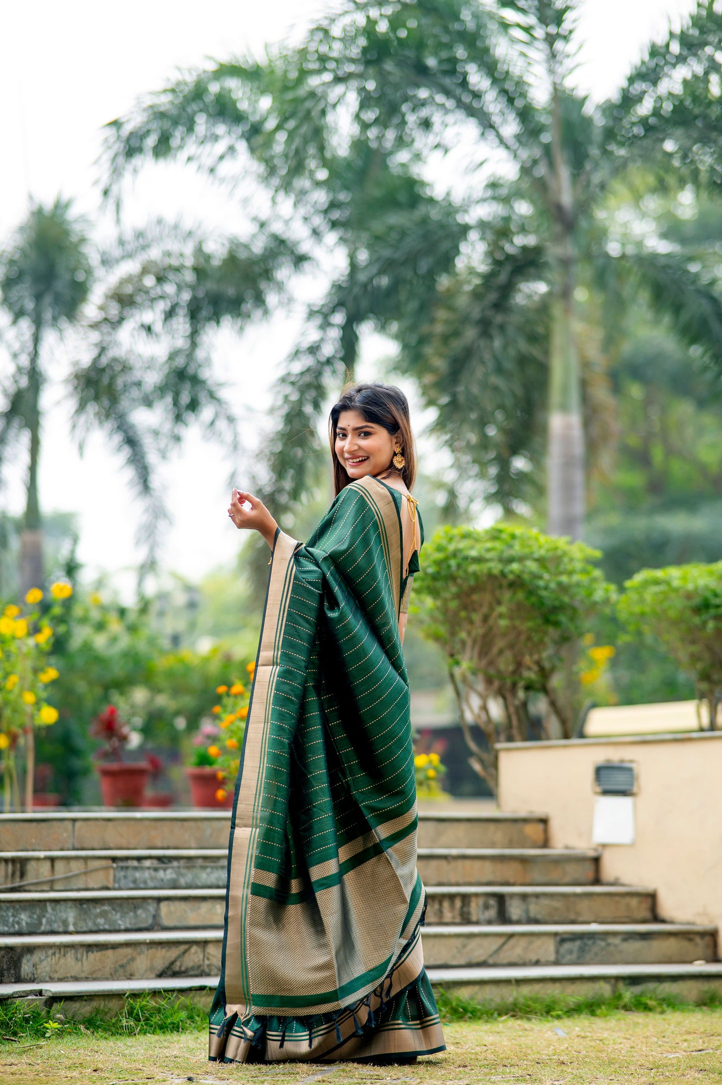 Green Raw Silk Lining Zari woven Saree