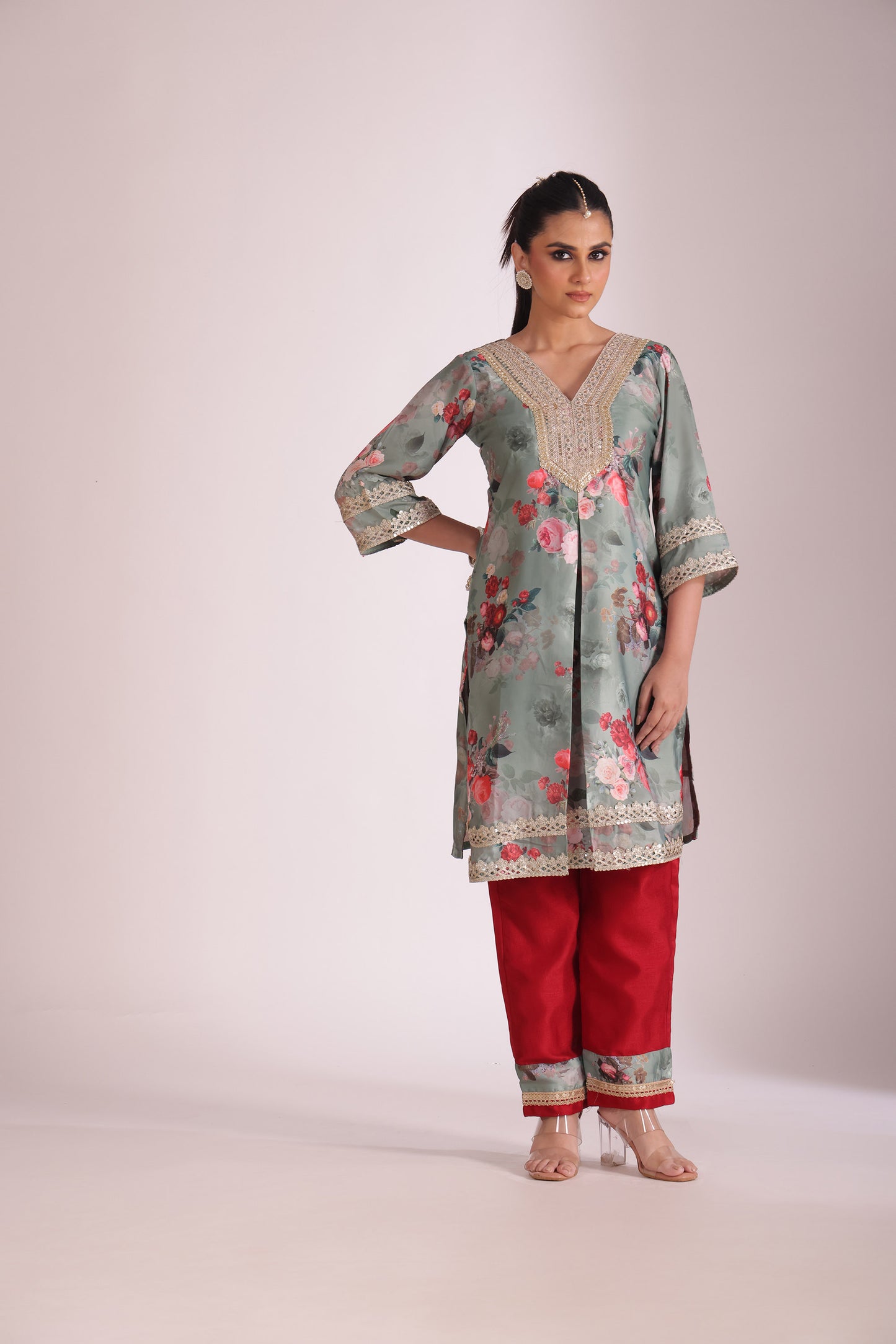 Gulzar Green Printed  Silk Crepe Kurta And Dupatta