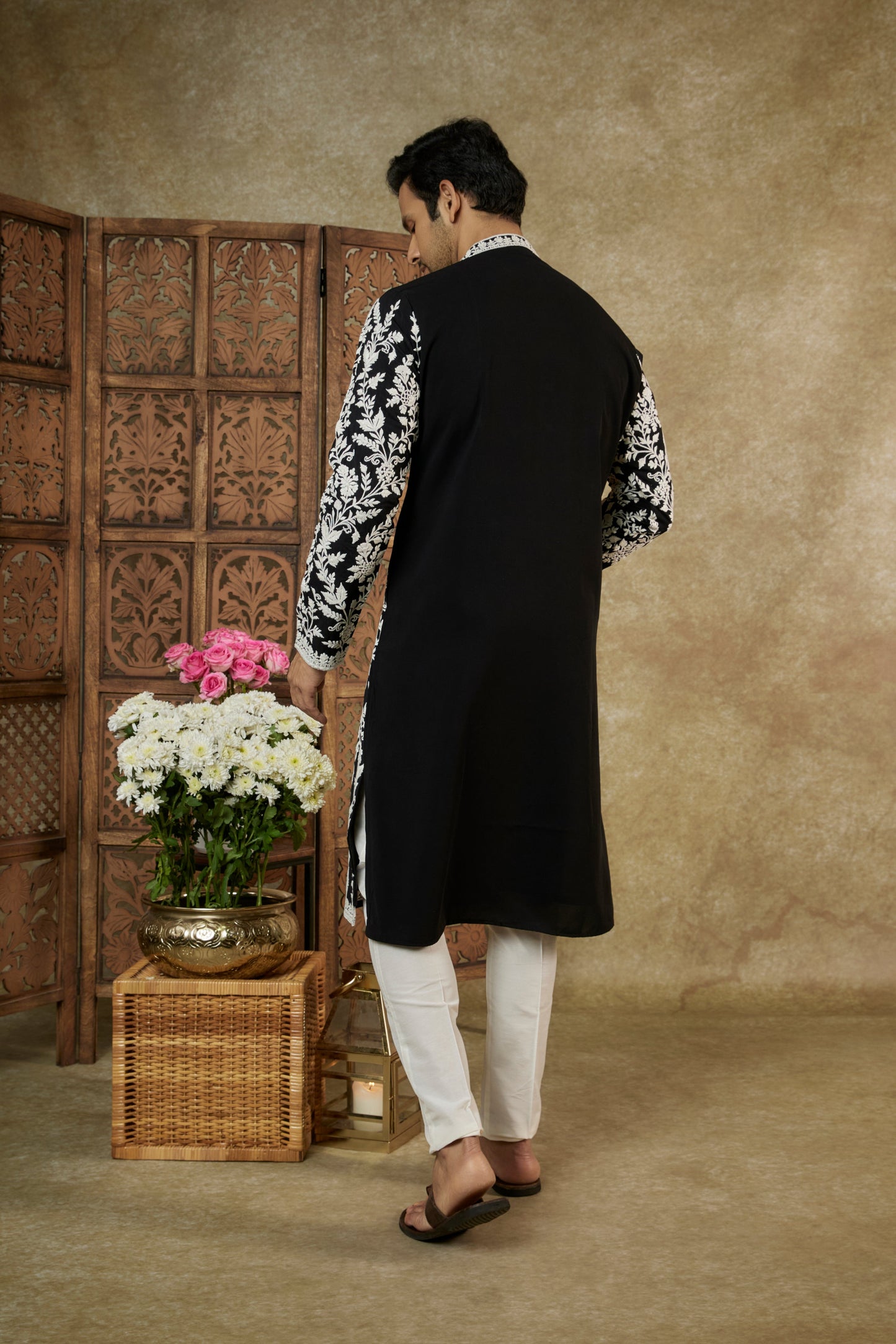 RAVEN BLACK RESHAM EMBROIDERED SPLENDID SILK KURTA SET