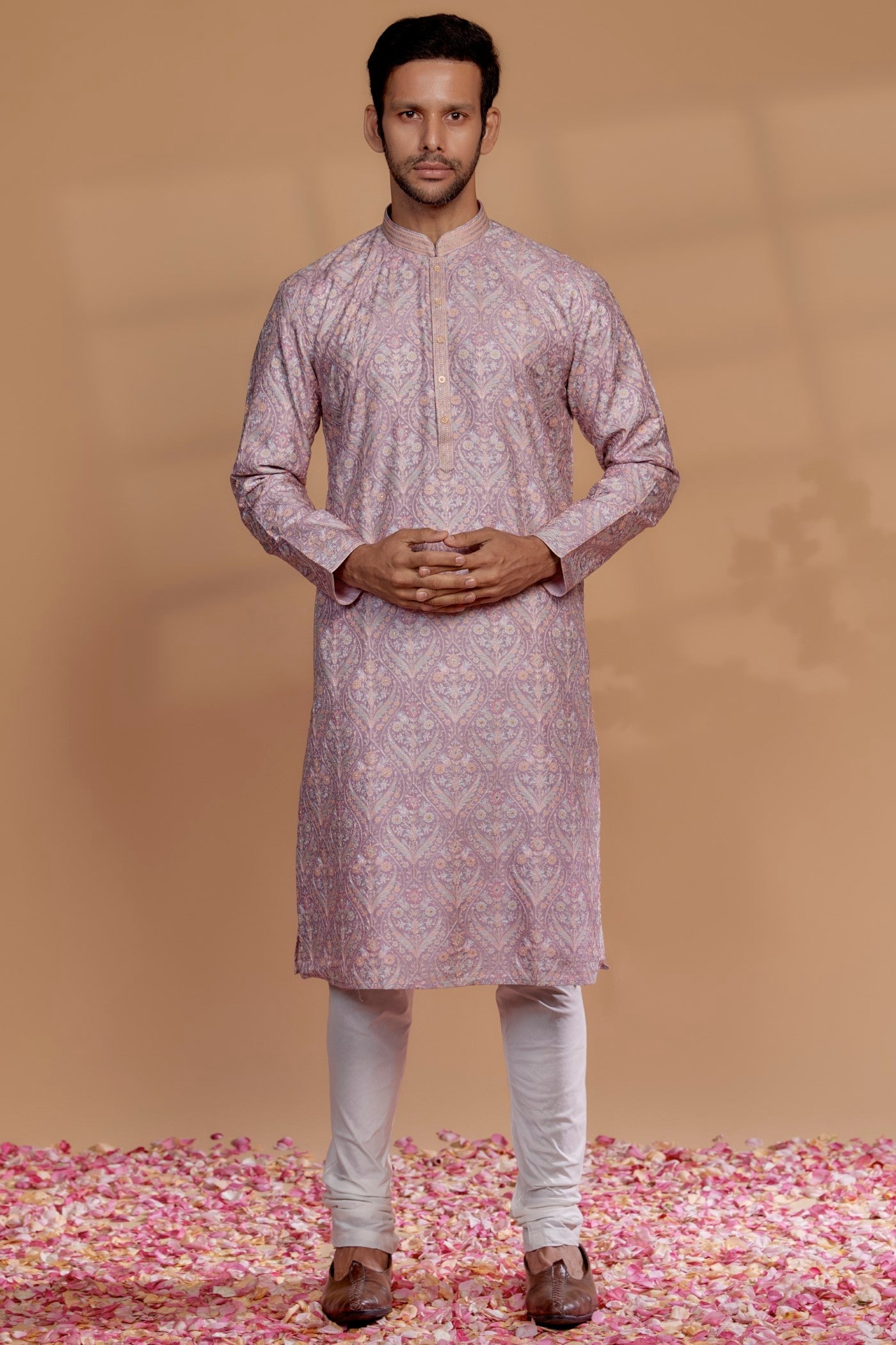 Light Mauve Banarasi Silk Thread Embroidered Kurta Set