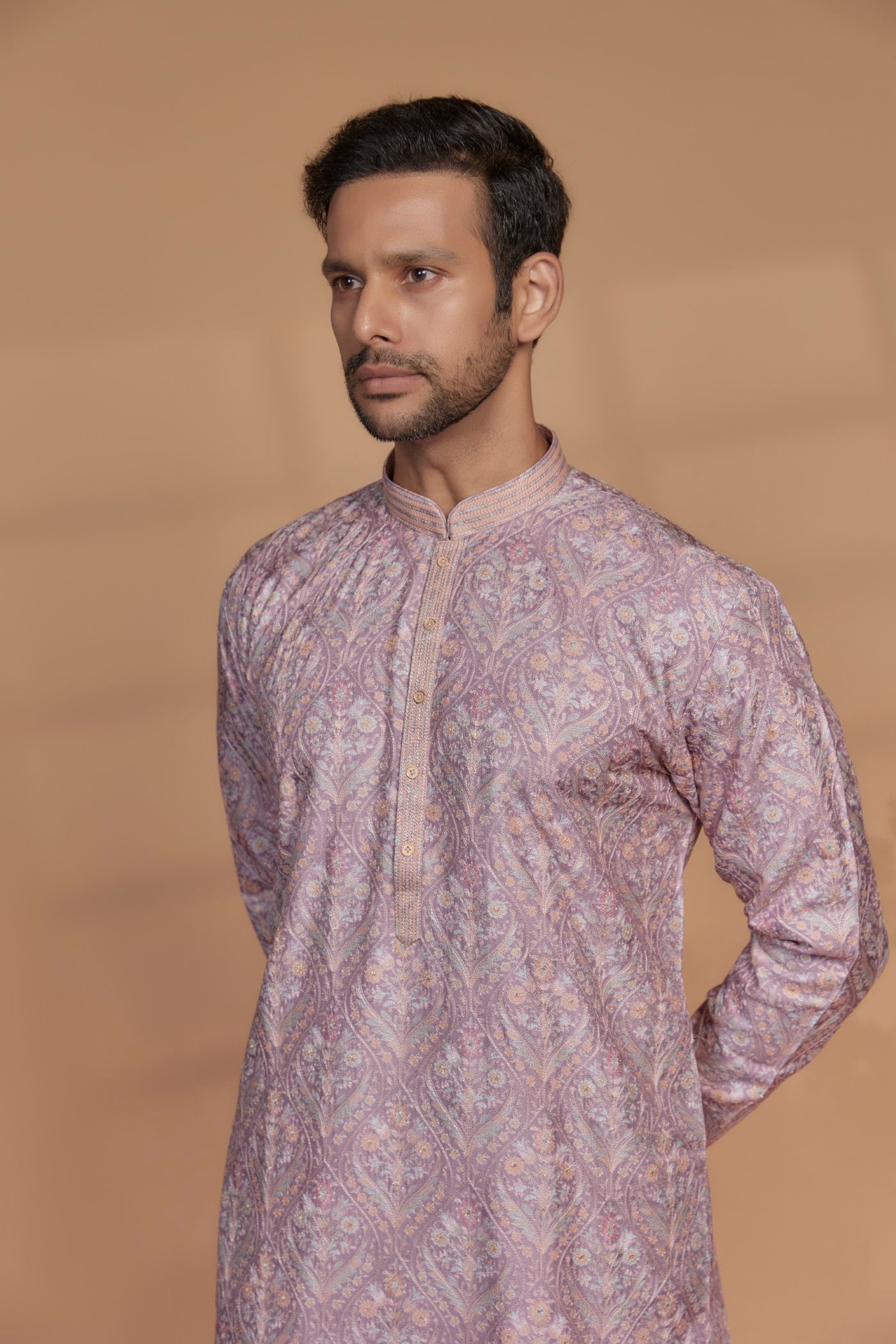 Light Mauve Banarasi Silk Thread Embroidered Kurta Set