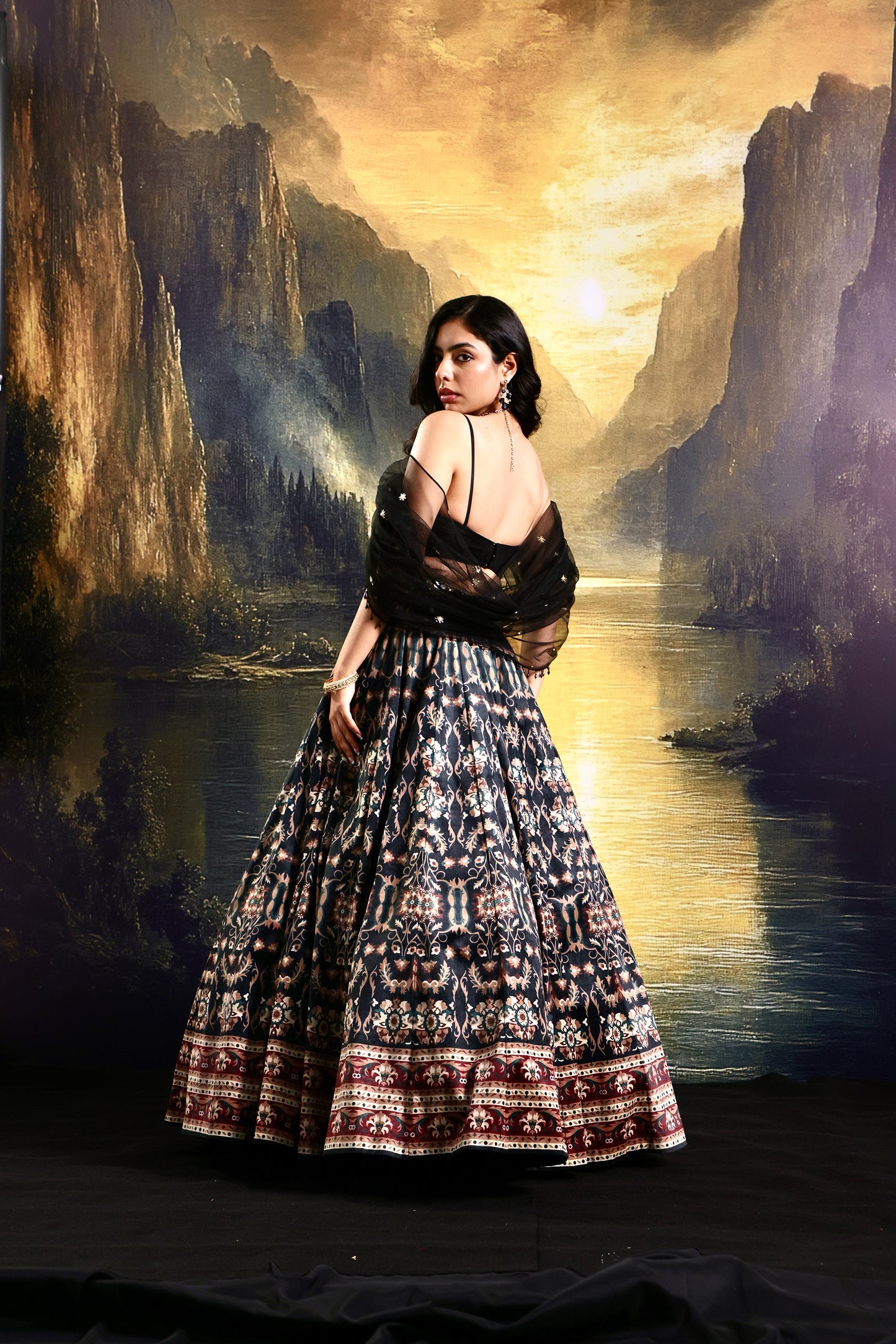 Black Jeeya lehnaga set