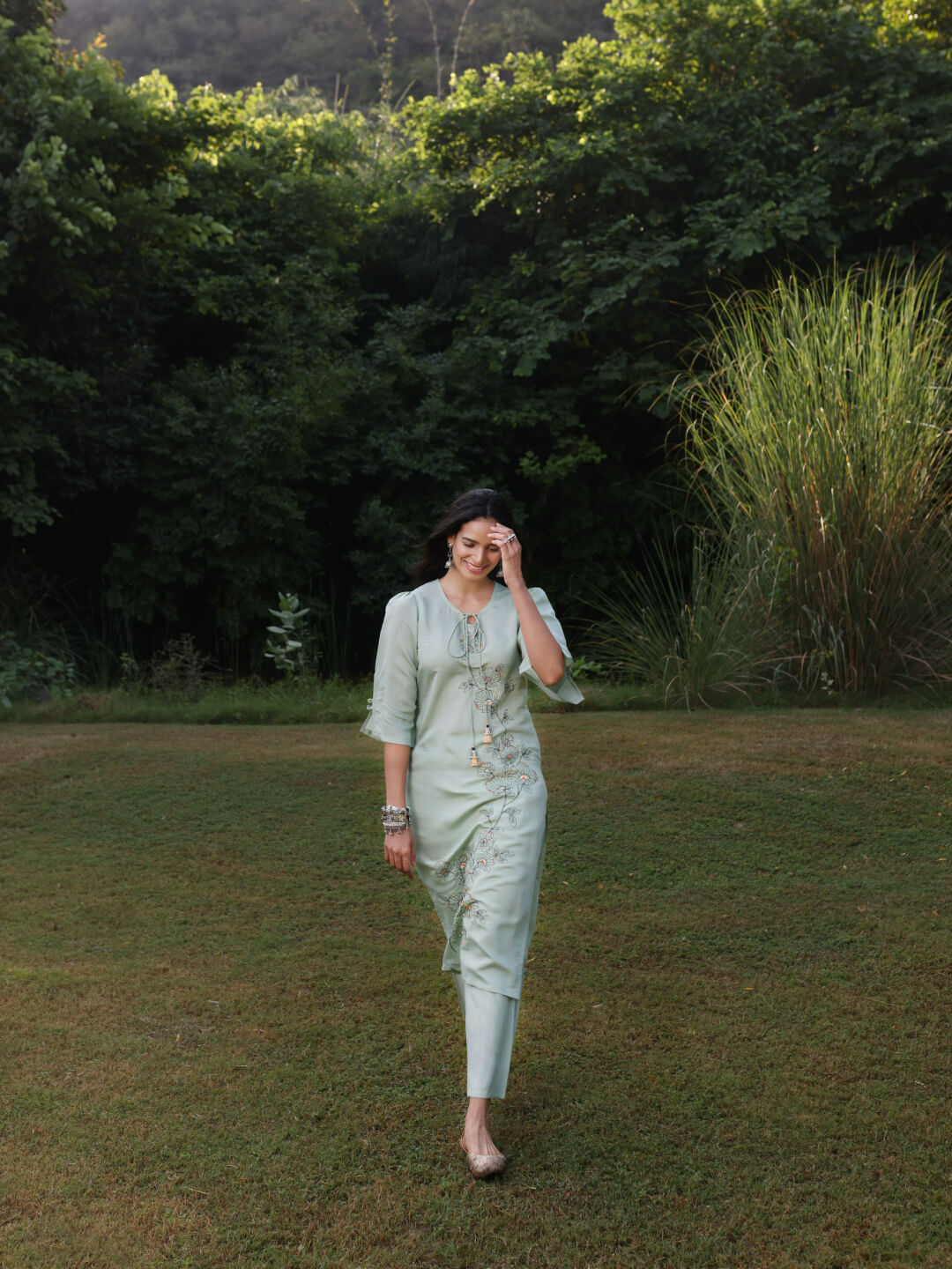 Mint Green Viscose Silk Kurta Set With Embroidery