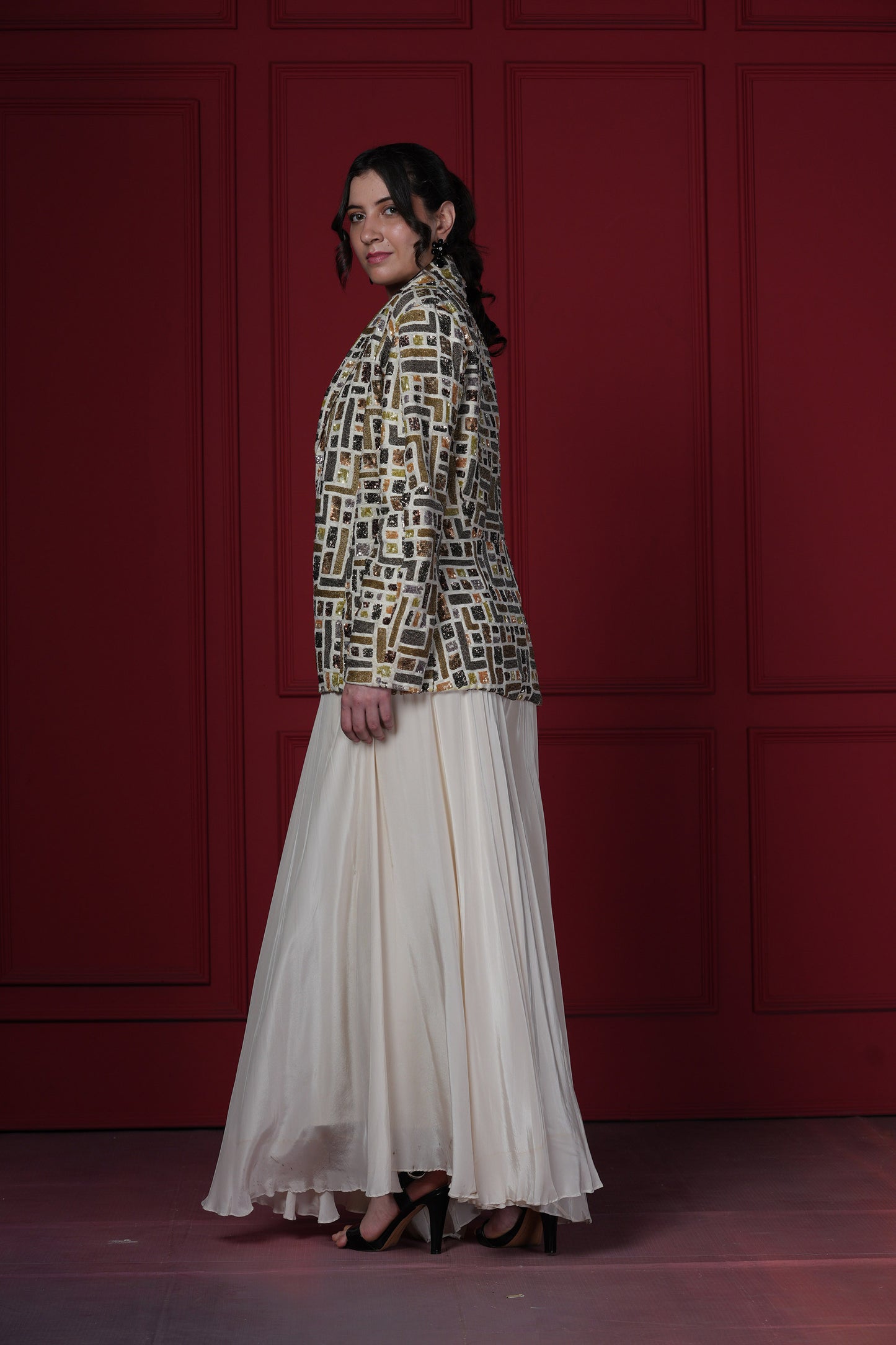 Geometric Ivory Crepe Blazer Set