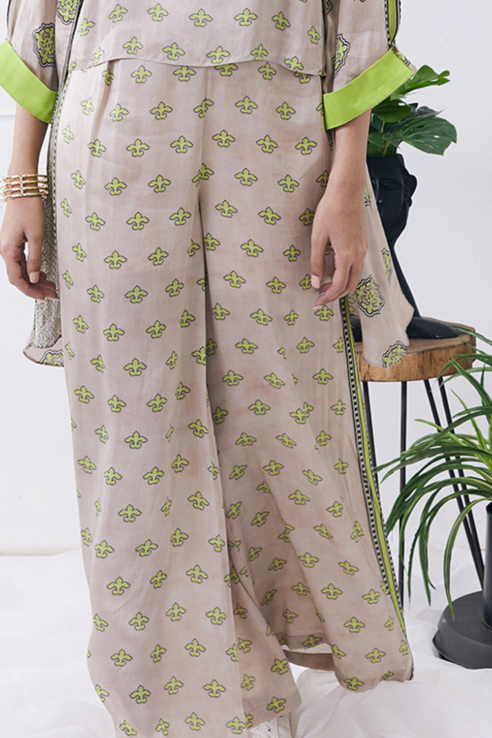 Ela Printed Co-Ord Set With Jacket