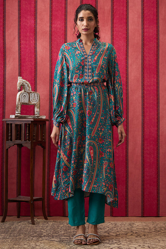 Qala Embroidered Kurta Set With Belt