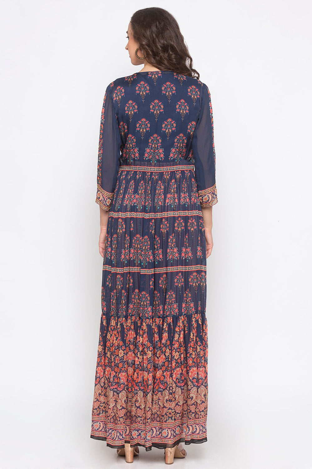 Layered Printed Jacket Paired With Contradt Crop Top And Pants.