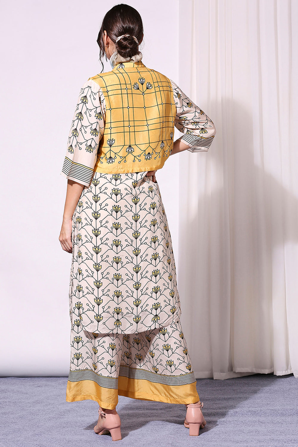 Yellow Summer Floral Printed Kurta Set With Jacket