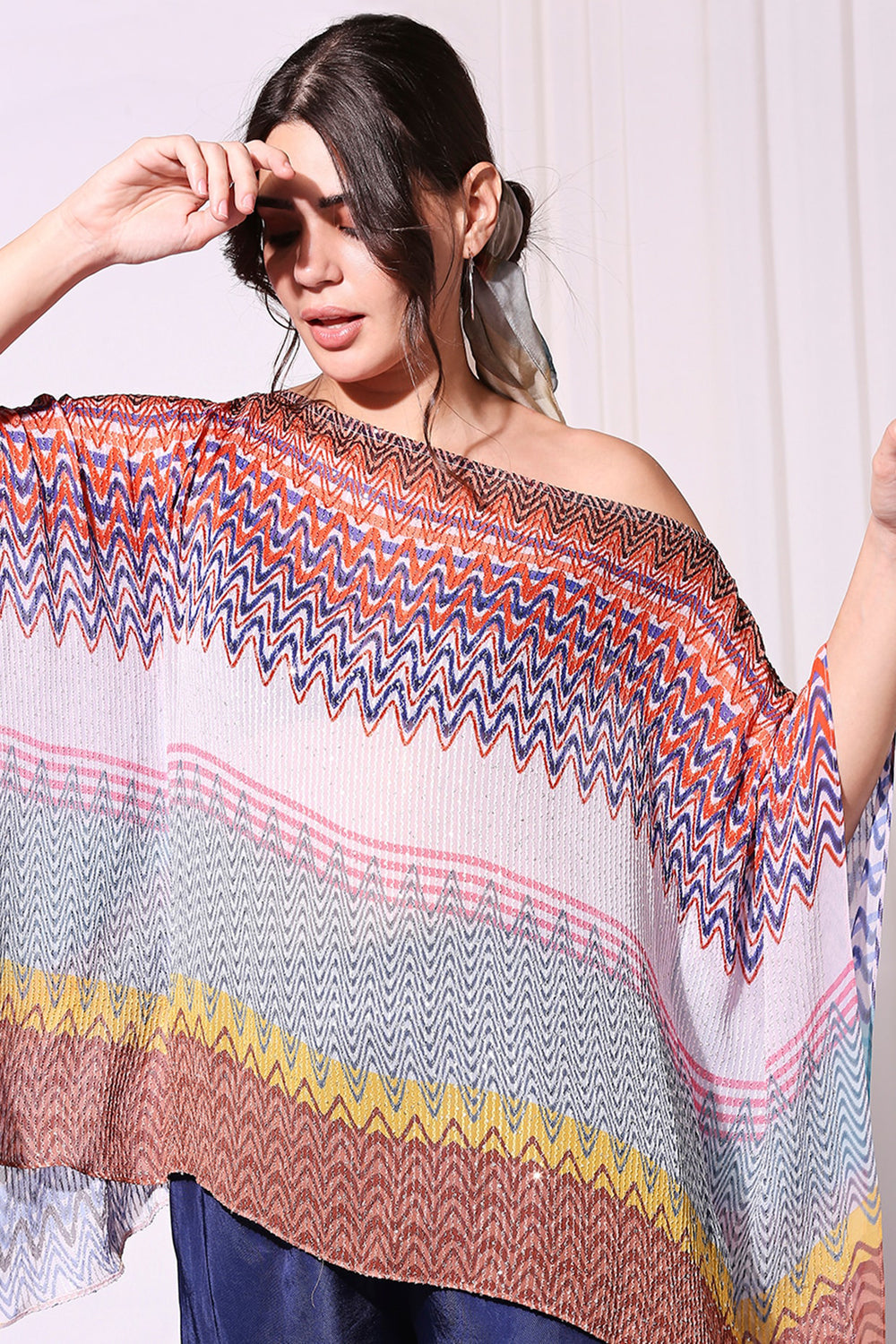 Geometrical Printed Sequin Top Paired With Pants