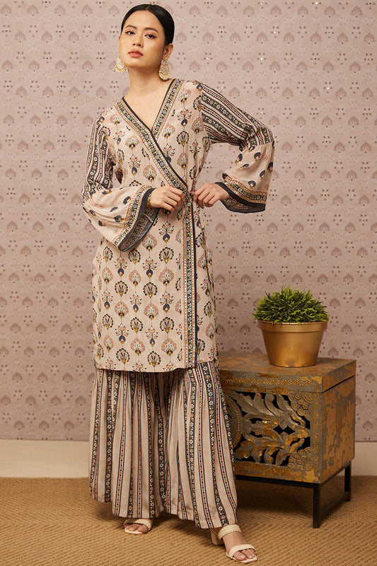 Sarouk Embroidered Angarkha Set